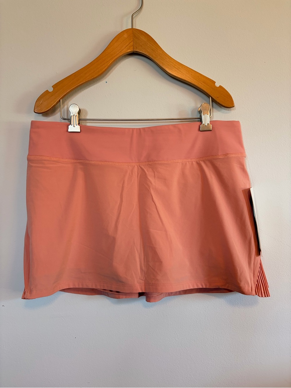 Lululemon Play Off The Pleats Skirt in Peach